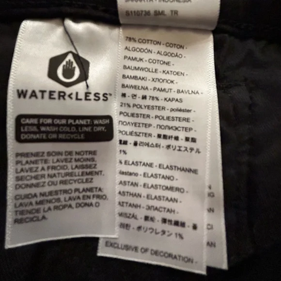 NWT Levi’s 311 Shaping Skinny Jeans Black 4 Short (27 x 28) - Picture 6 of 8